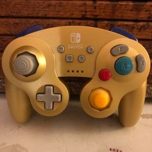 Nintendo Switch GameCube Controller Gold Wireless